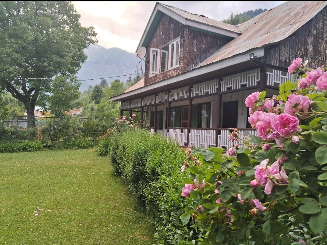 Pk Cottage Pahalgām 외부 사진